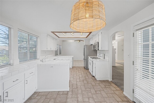 Building Photo - 4517 Inez Dr