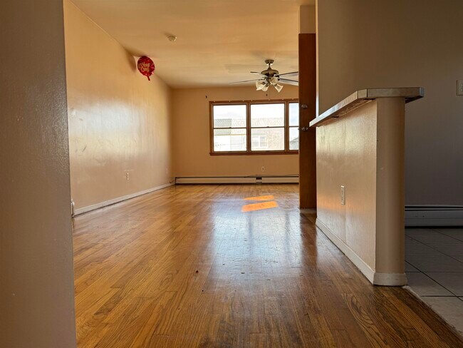Building Photo - 108 Evergreen St