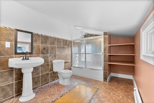 Building Photo - 48 Lockwood Ave