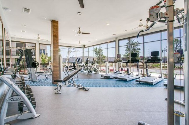 Primary Photo - 2 bedroom in Dallas TX 75235
