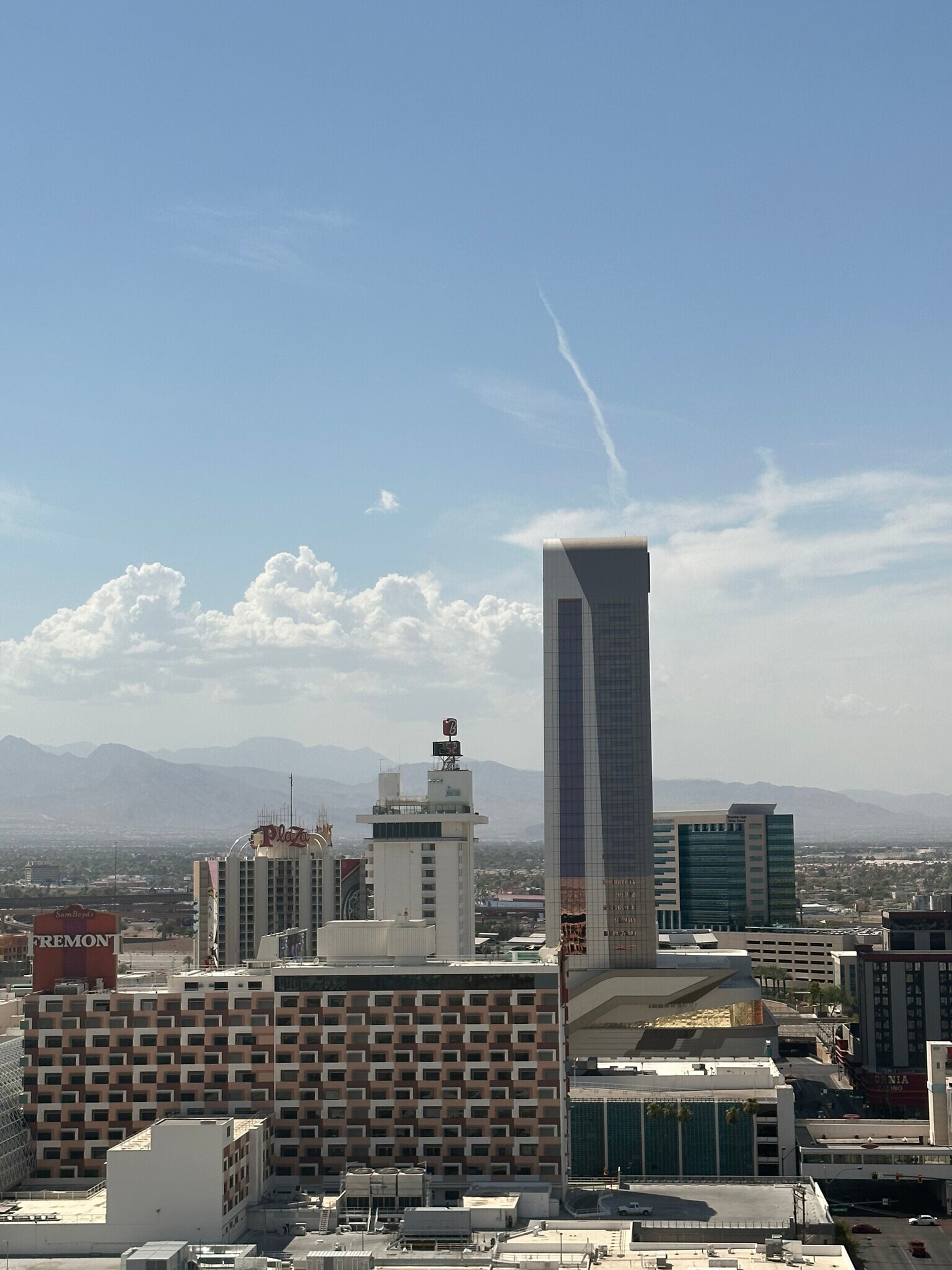 Building Photo - 150 Las Vegas Blvd N