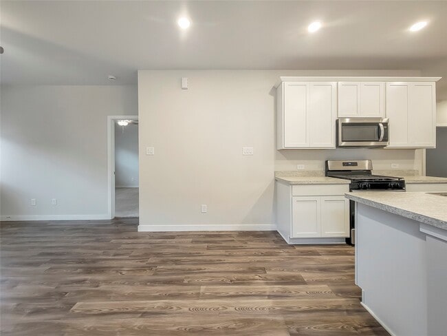 Building Photo - 16983 Pandora Wy