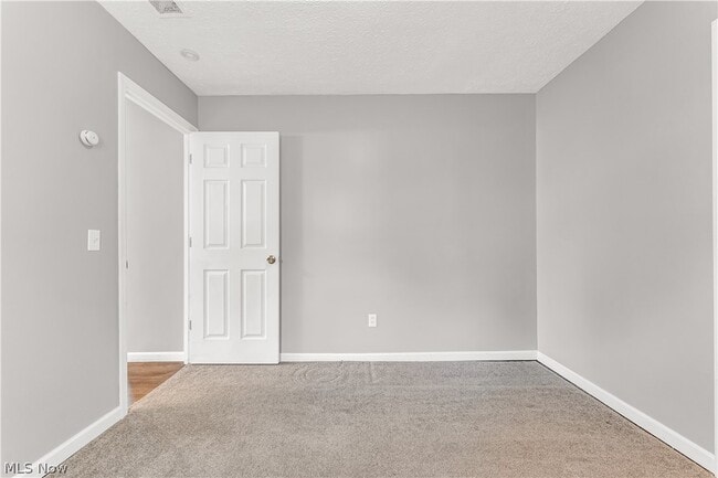 Building Photo - 15922 Eleanore Dr