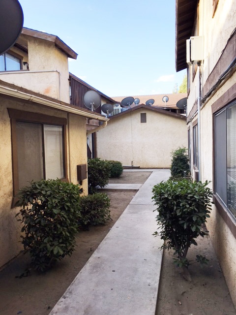 Building Photo - 4200 Parkwood Ct