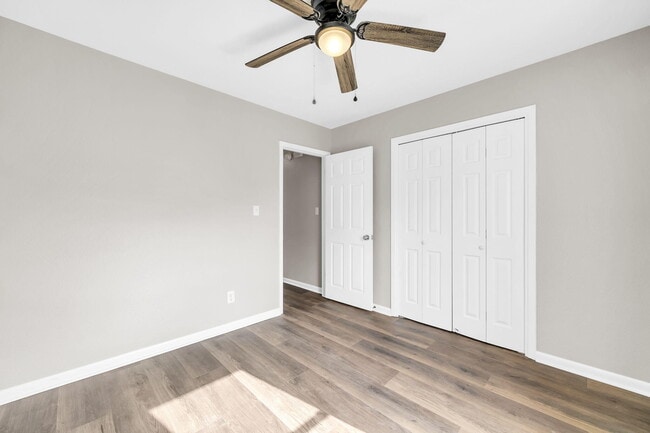 Building Photo - 200 White St