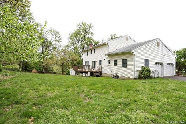Building Photo - 20 Madison Ct