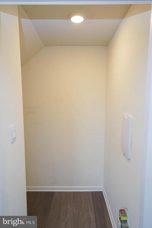 Building Photo - 1624 Severn St