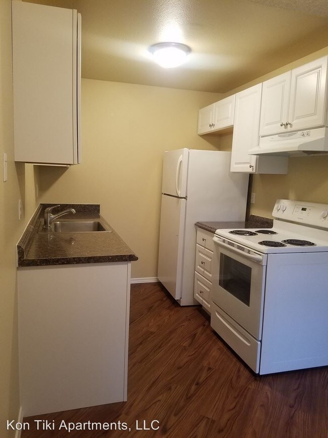 Building Photo - 5013 6th Ave