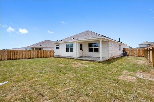 Building Photo - 3204 Kenner Dr
