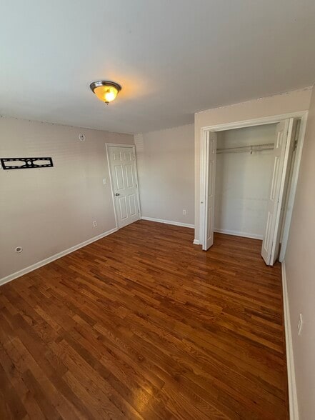 Building Photo - 186 Seaton Rd