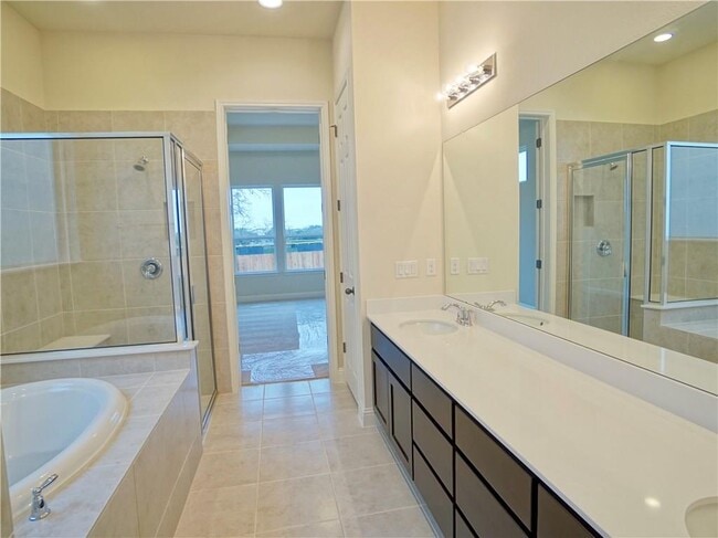 Building Photo - 14928 Iveans Way