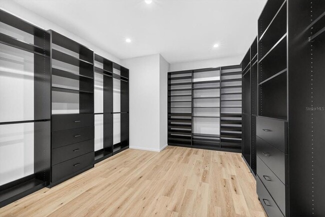 Building Photo - 94 W Davis Blvd