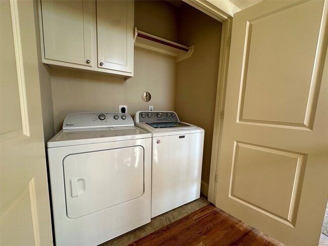 Building Photo - 1205 Birdsall St