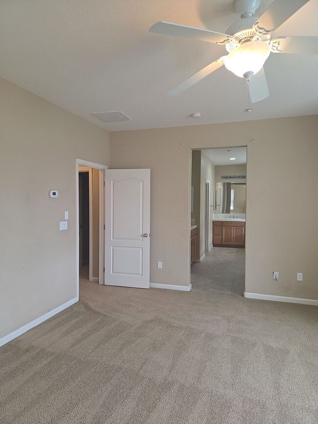 Building Photo - 5220 Antiquity Cir