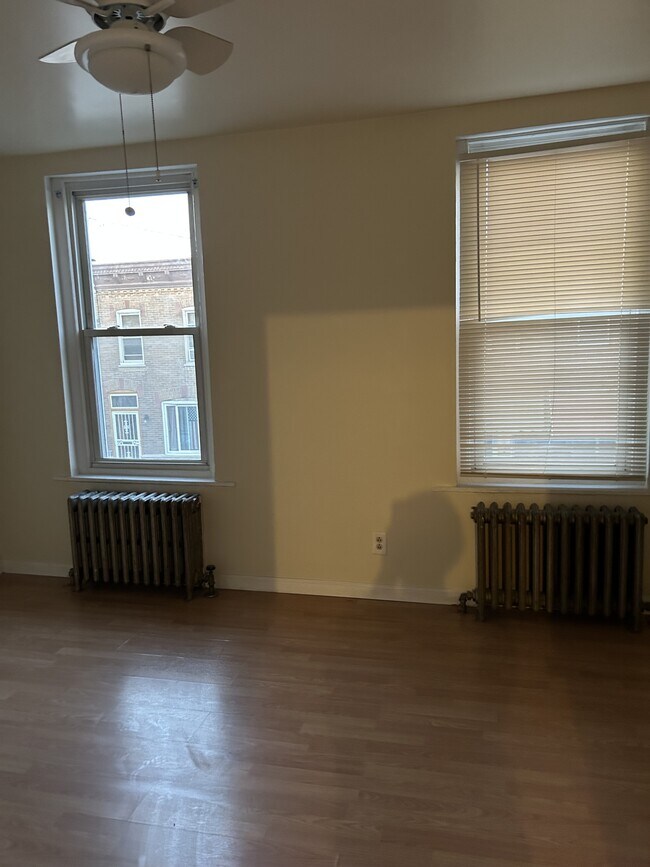 Building Photo - 2434 S 11th St