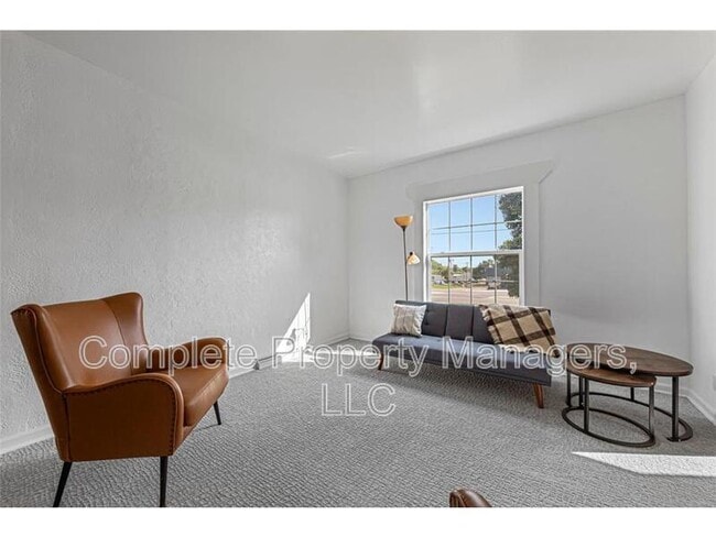 Building Photo - 405 Columbus Ave