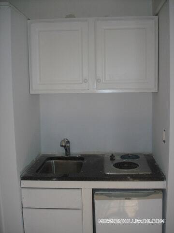 Building Photo - 28 S Huntington Ave