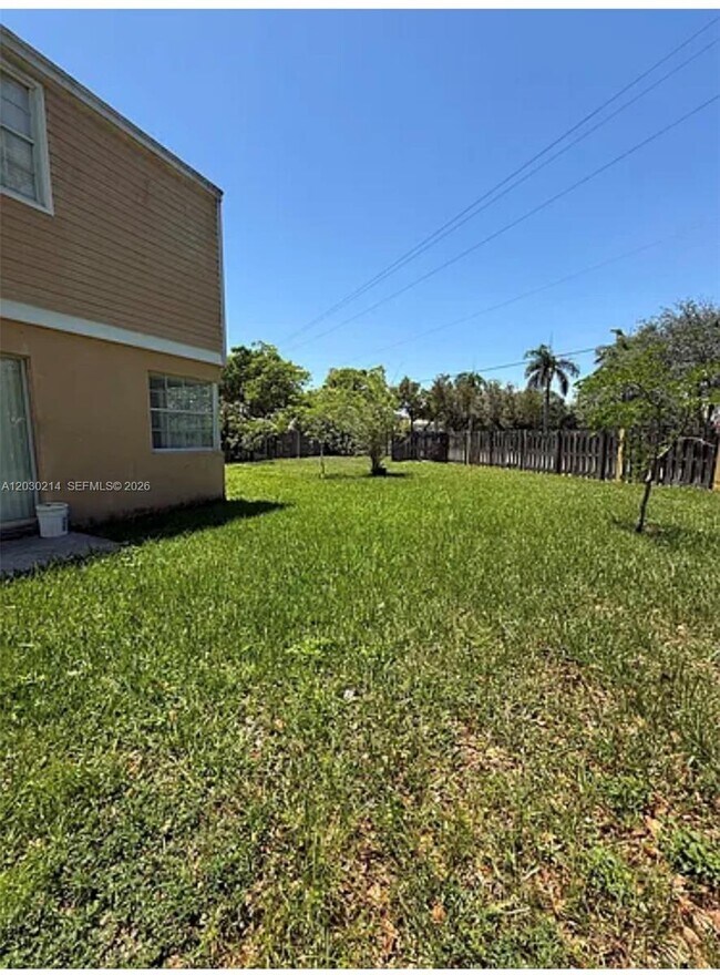 Building Photo - 127 SW 159th Way