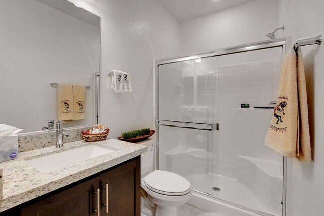 Building Photo - Beautiful Energy Star Home in Skye Hills