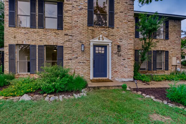 Building Photo - 107 Long Wood Ave