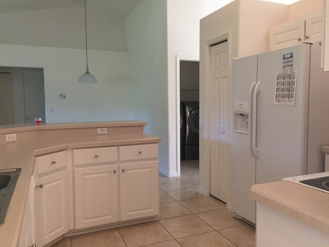 Building Photo - Beautiful 3 /2 Home with HUGE Lanai!