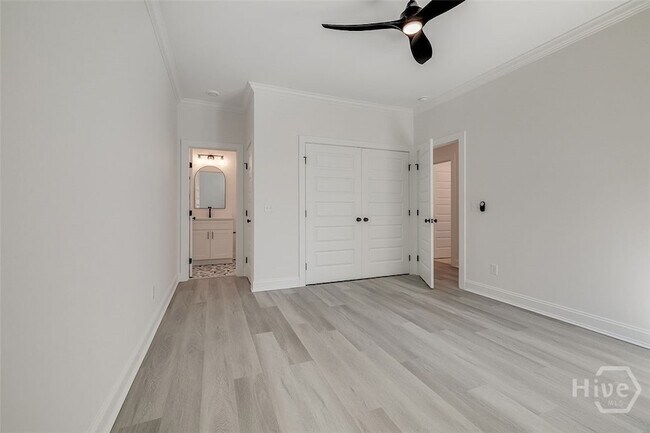 Building Photo - 1615 Le Grand St