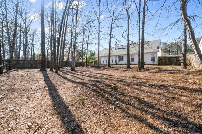Building Photo - 1840 Heatherton Rd