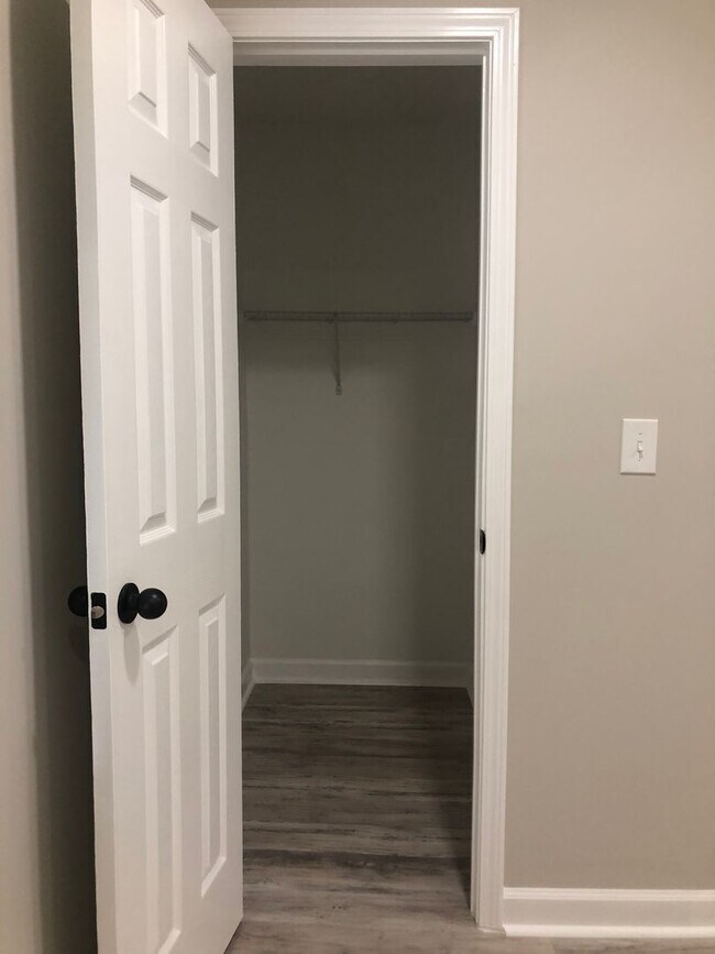 Building Photo - Coming Soon!!!!!