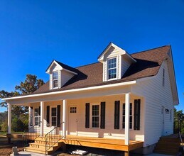 Building Photo - Renovated Farmhouse on Large Lot!