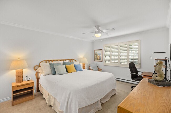 Building Photo - Luxurious 2 Bedroom, 2 Bathroom Condo for Rent