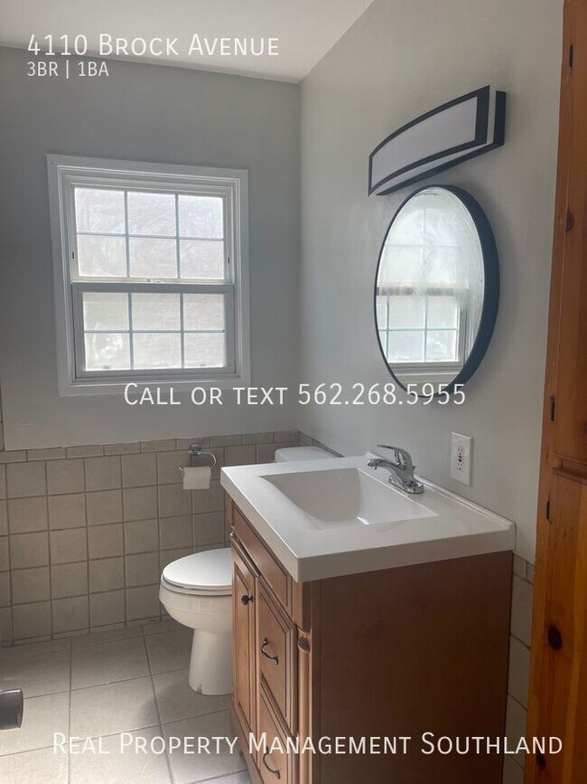 Building Photo - Updated 3 Bedroom Home in Lakewood