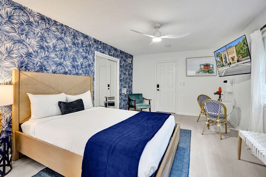 Building Photo - 101 Lucerne Ave