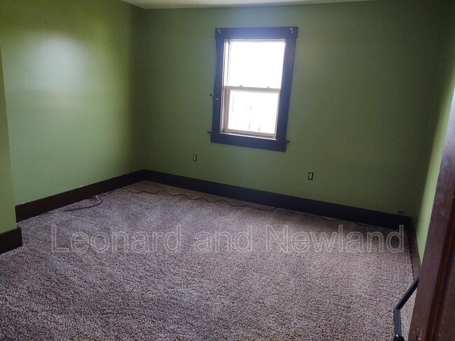 Building Photo - 218 High Ave