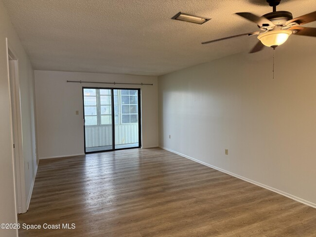 Building Photo - 3755 S Hopkins Ave