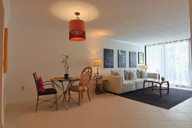 Building Photo - 3545 S Ocean Blvd