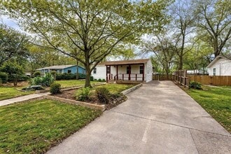 Building Photo - 4611 Milburn Ln