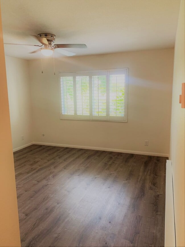 Building Photo - 2 bed/2 bath in 55+Community - Coming Soon
