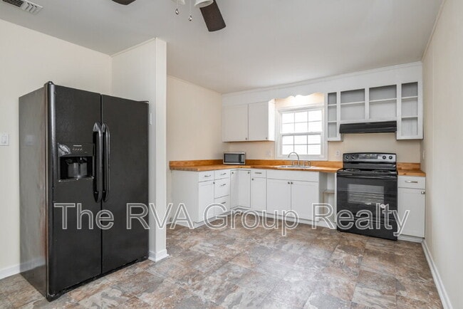 Building Photo - 8907 Huntingcreek Terrace