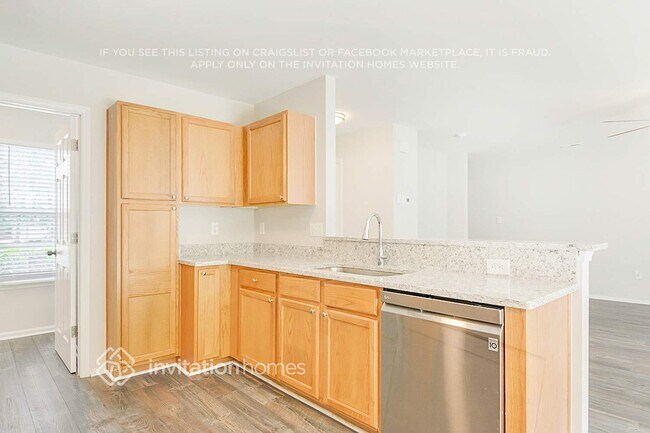 Building Photo - 6317 Saybrooke Dr