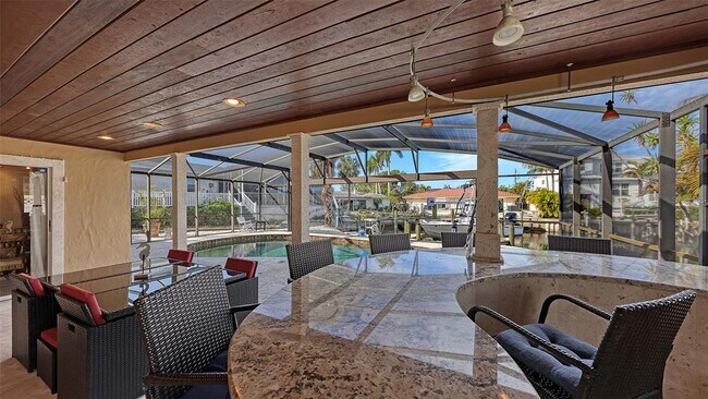 Building Photo - 4216 Plumosa Terrace