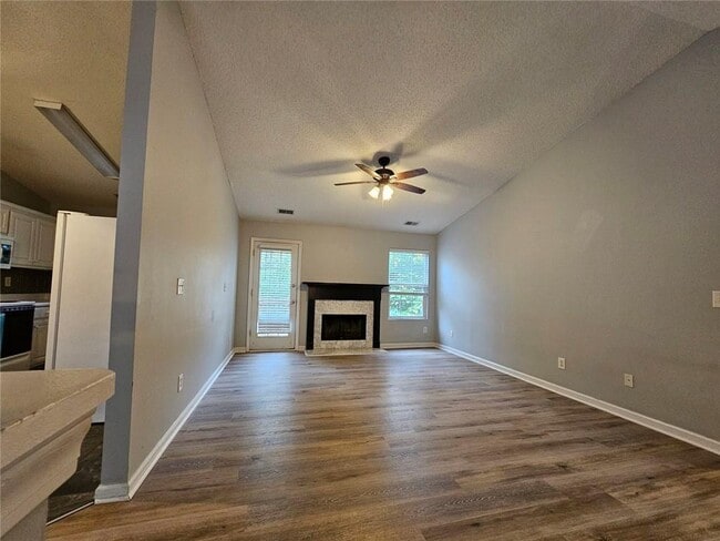 Building Photo - 1406 Flanagan Mill Dr