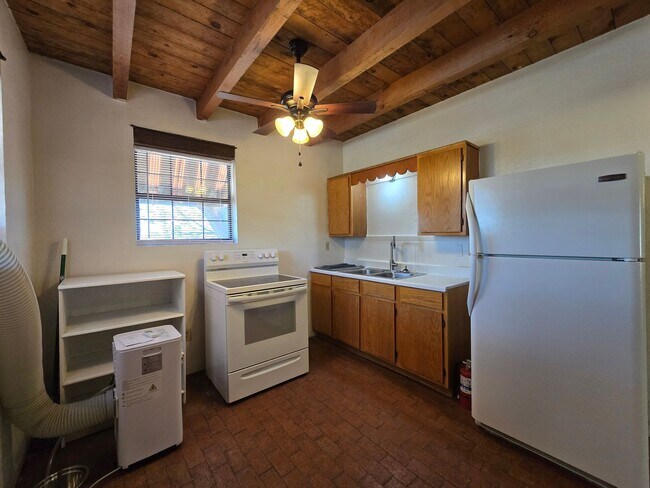 Building Photo - 27633 W Frontage Rd