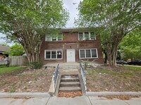 Building Photo - 1226 W Gray St