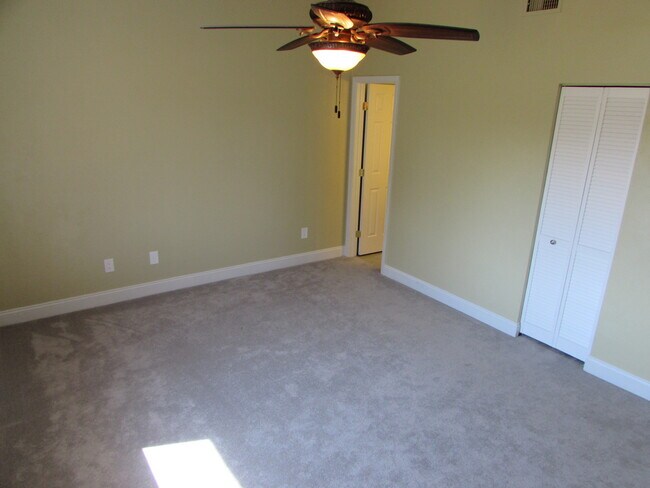 Building Photo - IntraCoastal Single Family Home