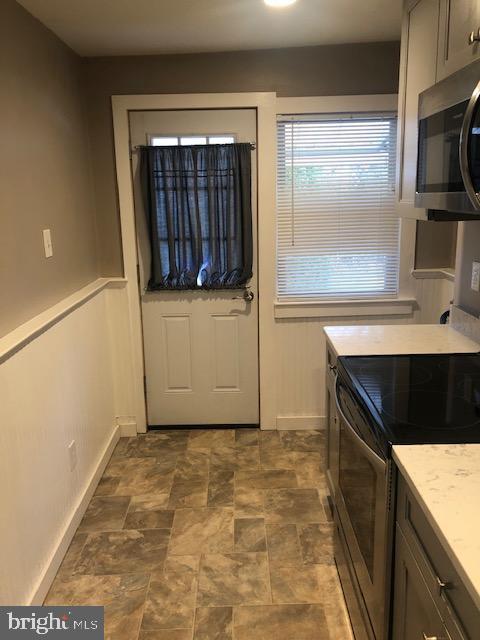 Building Photo - 420 Highland Ave