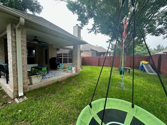 Building Photo - 10024 Lisi Anne Dr