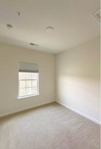 Building Photo - 22324 Honey Hill Ln