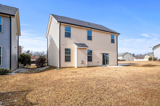 Building Photo - REDUCED- COME SEE TODAY!  Welcome home to ...