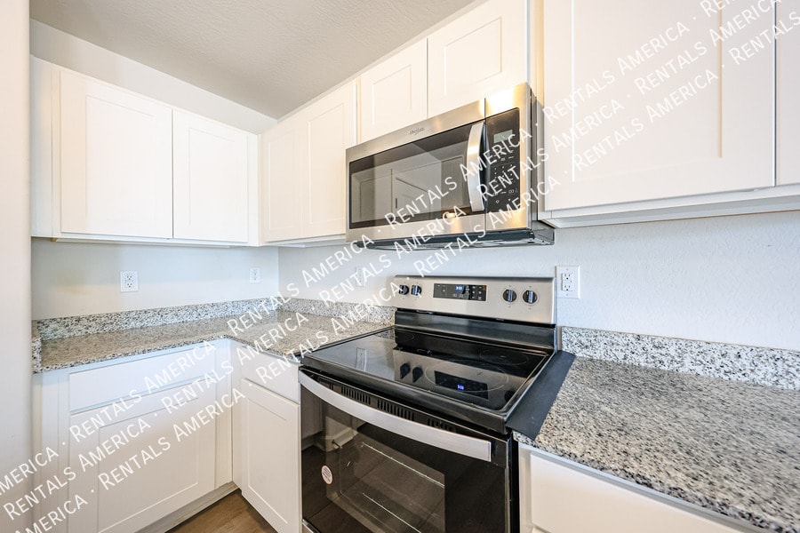 Building Photo - 118 W Impala Dr