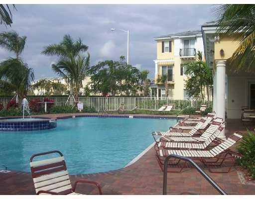 Building Photo - 3803 NW 5th Terrace